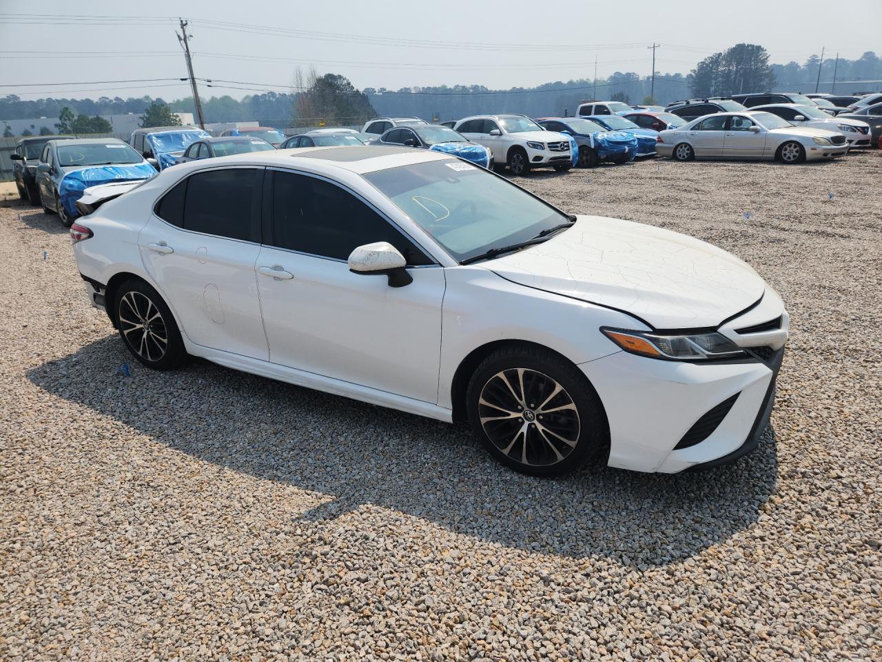 2018 Toyota Camry Se - Фото 4
