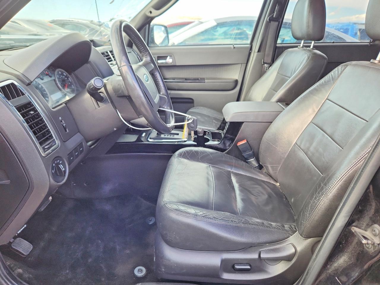 2012 Ford Escape Limited - Image 7