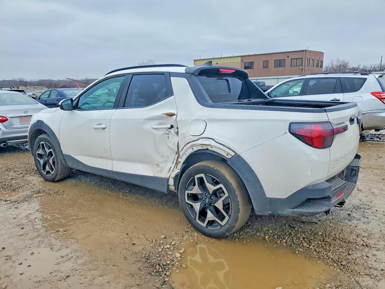 2023 Hyundai Santa Cruz Limited - Фото 2