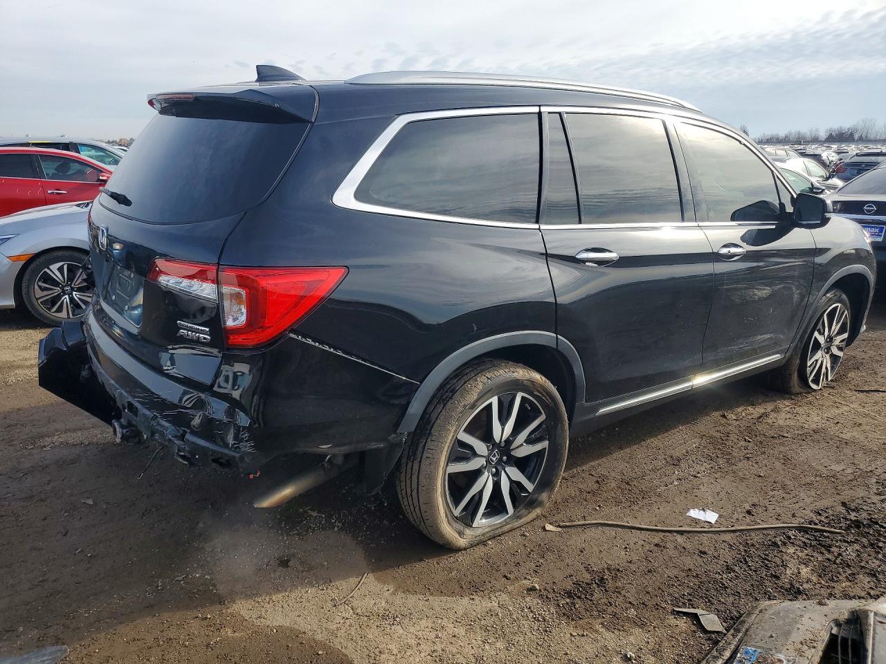 2021 Honda Pilot Touring - Фото 3