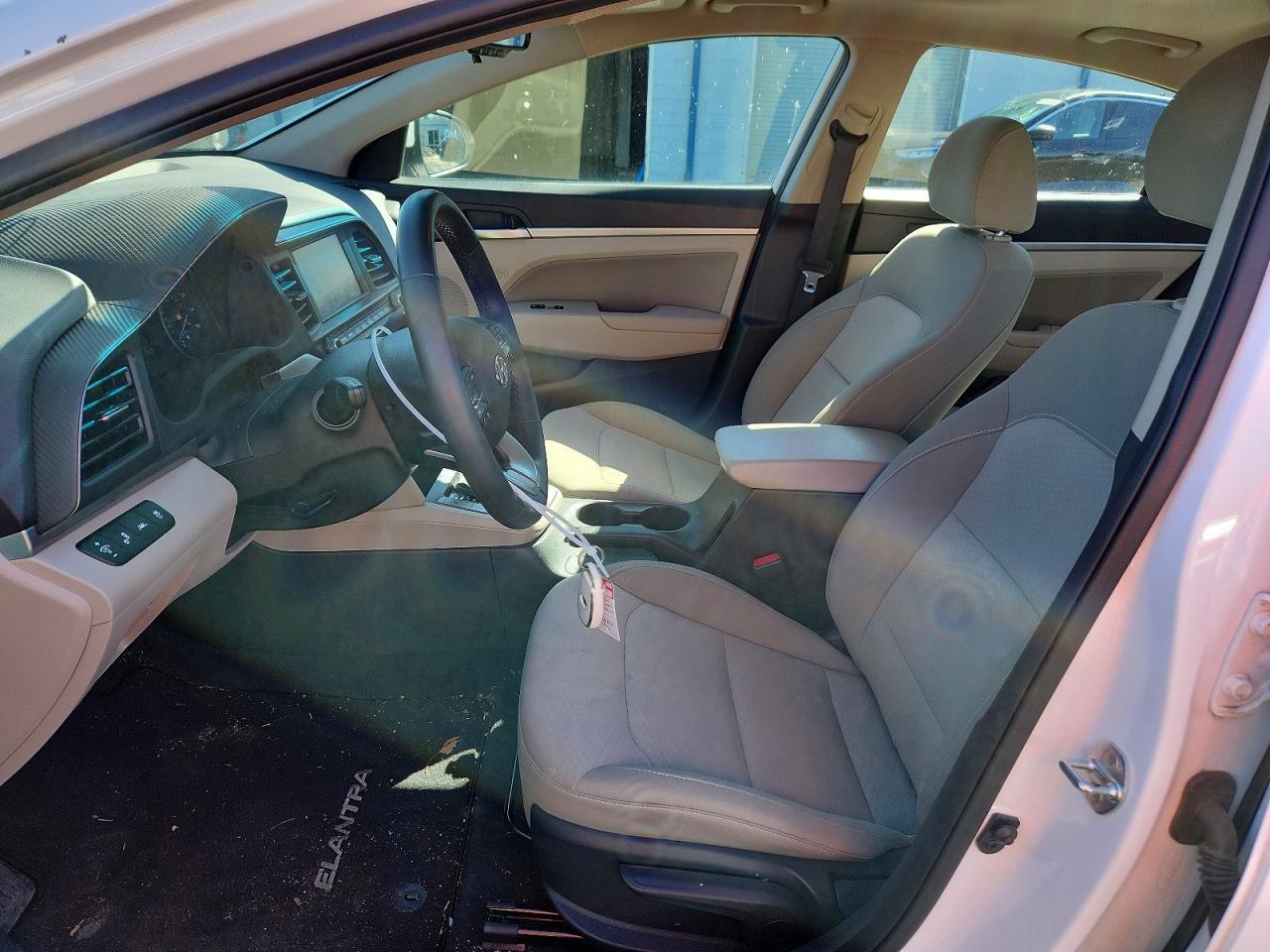 2020 Hyundai Elantra Value Edition - Фото 7