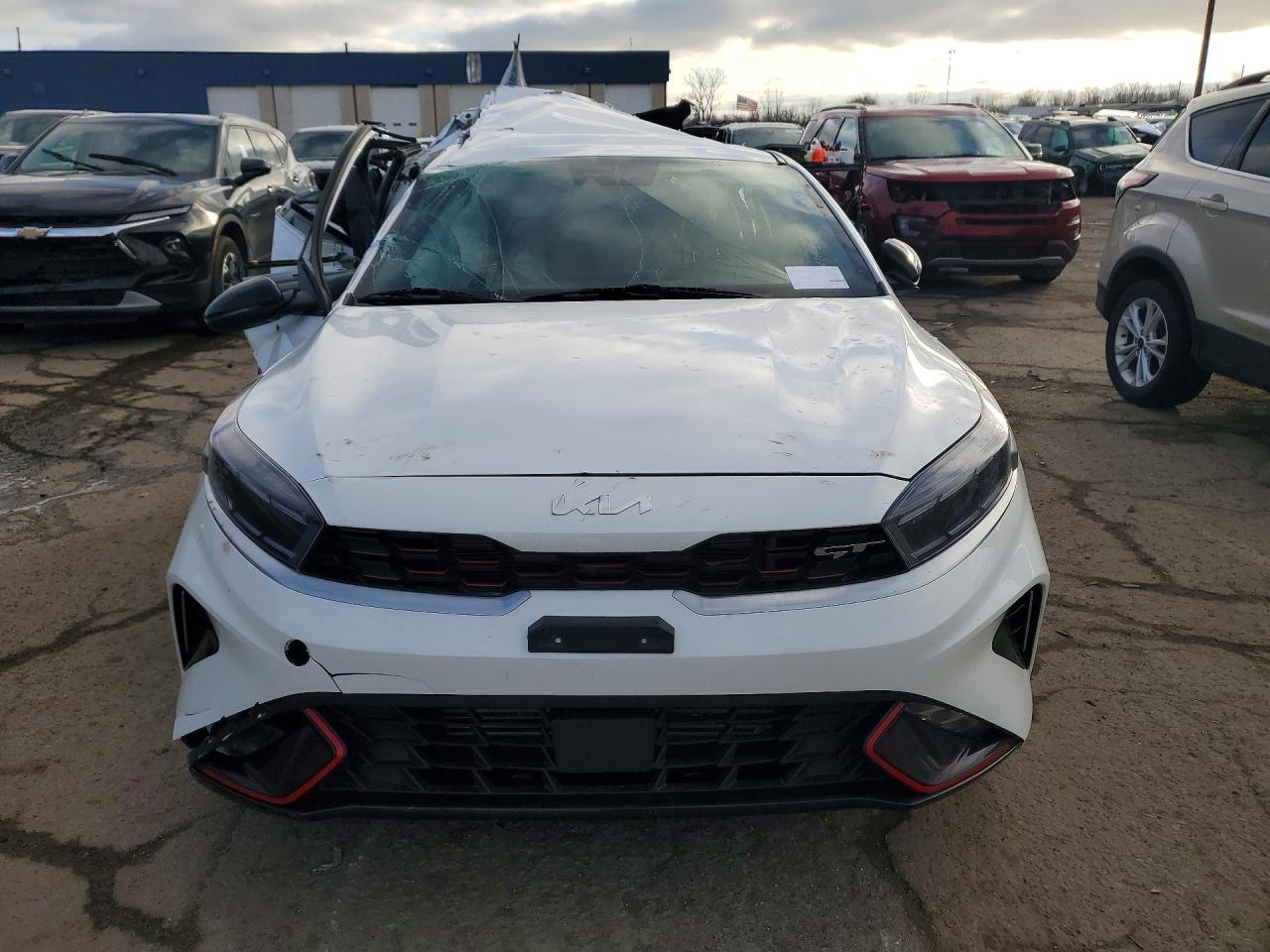 2023 Kia Forte Gt - Фото 5