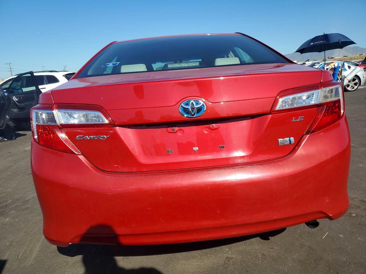 2014 Toyota Camry Hybrid Le - Фото 6