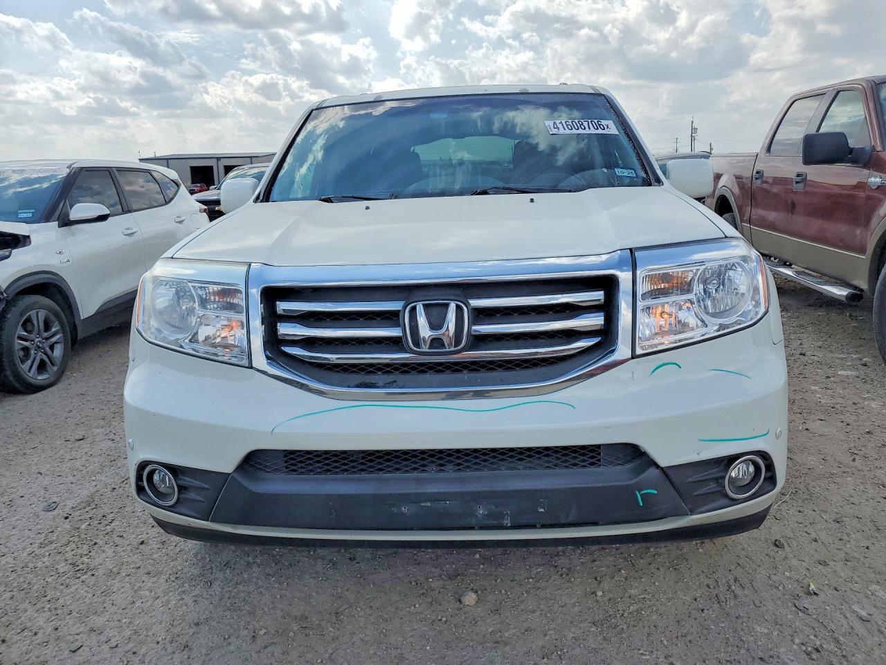 2015 Honda Pilot Touring - Image 5