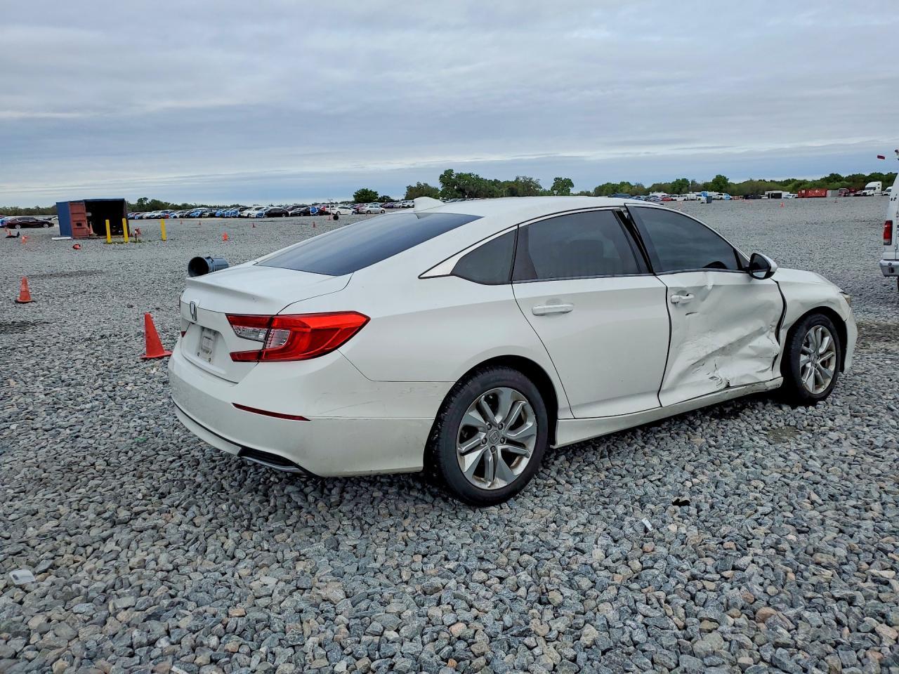 2018 Honda Accord Lx - Фото 3