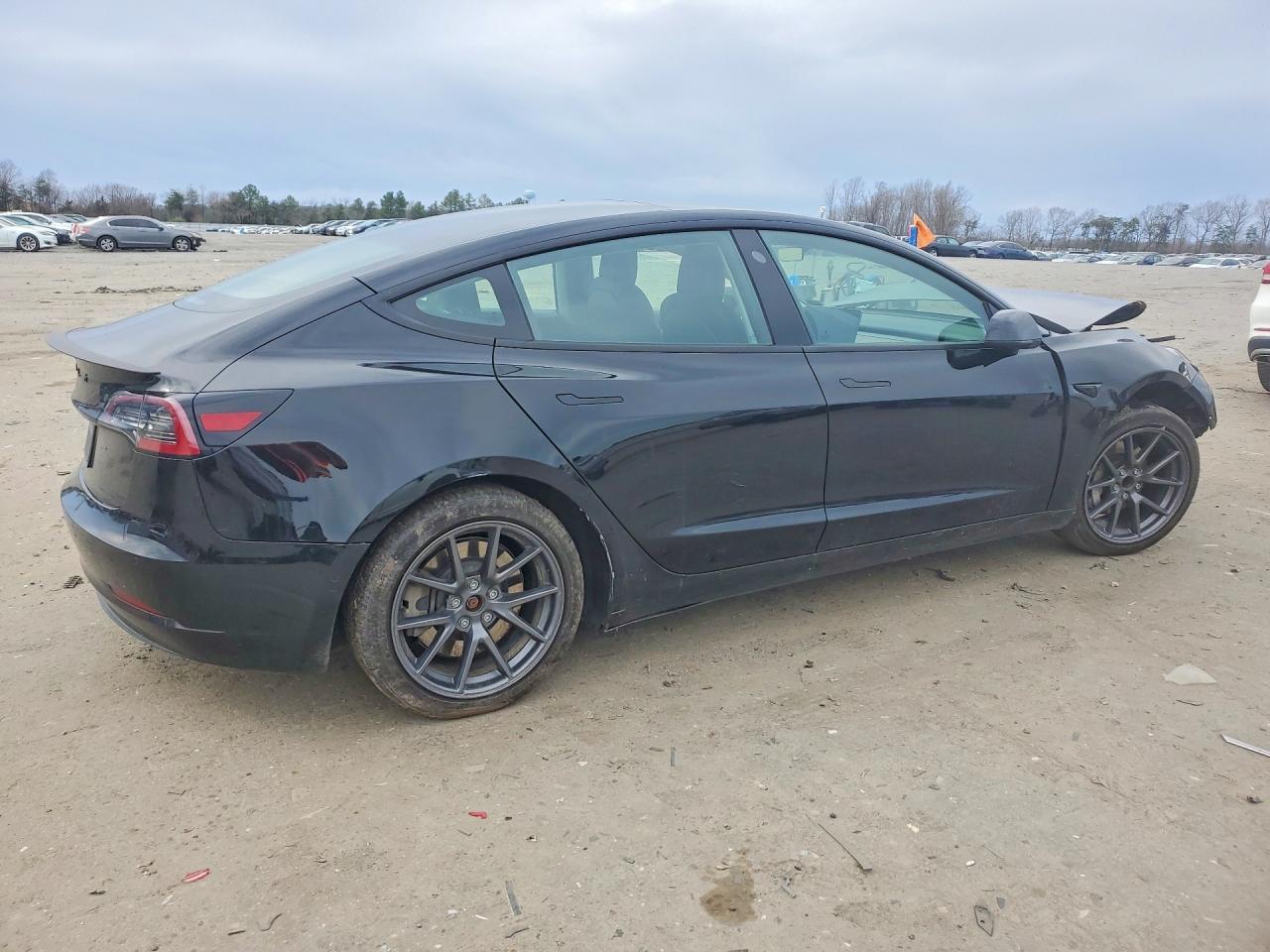 2022 Tesla Model 3 - Фото 3