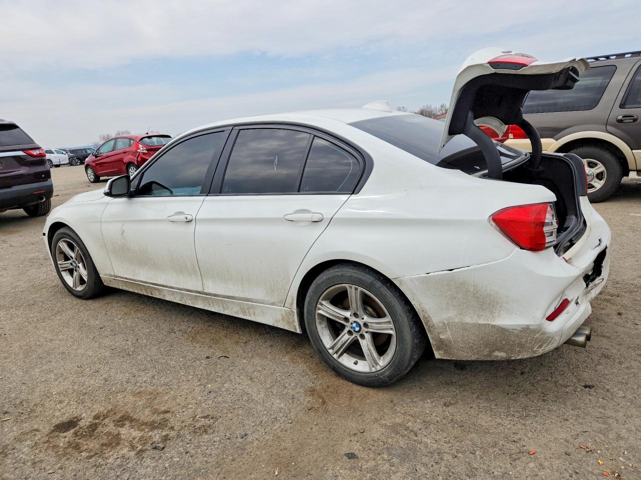 2015 BMW 328 Xi Sulev - Фото 2