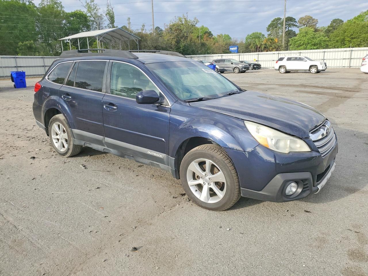 2013 Subaru Outback 2.5I Limited - Image 4