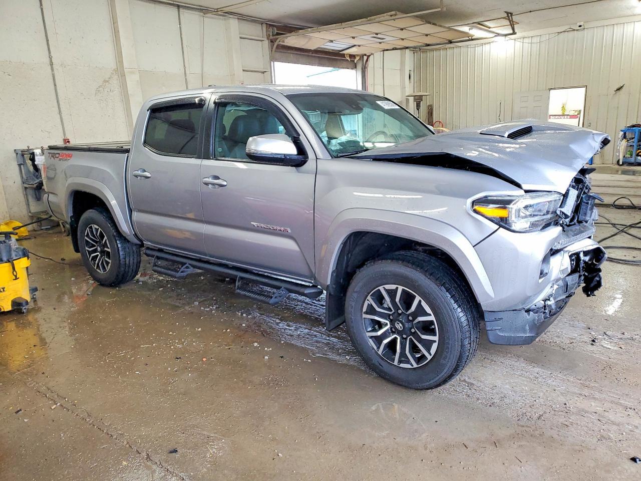 2020 Toyota Tacoma Trd Sport - Image 4