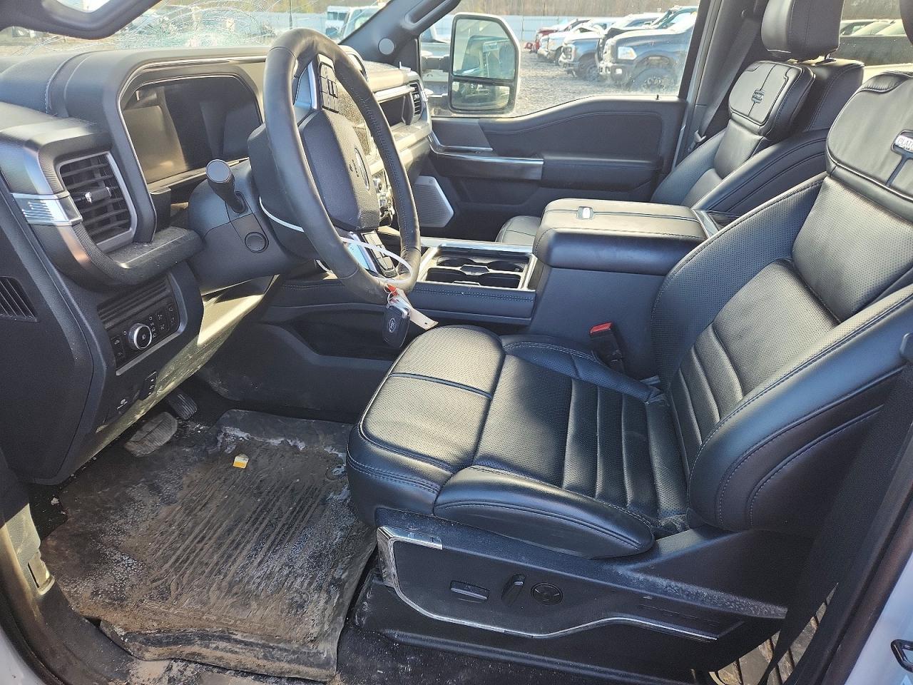 2025 Ford F450 Super Duty - Фото 7