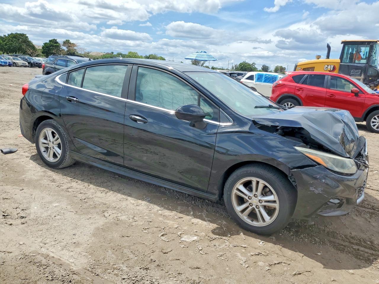 2017 Chevrolet Cruze Lt - Image 4
