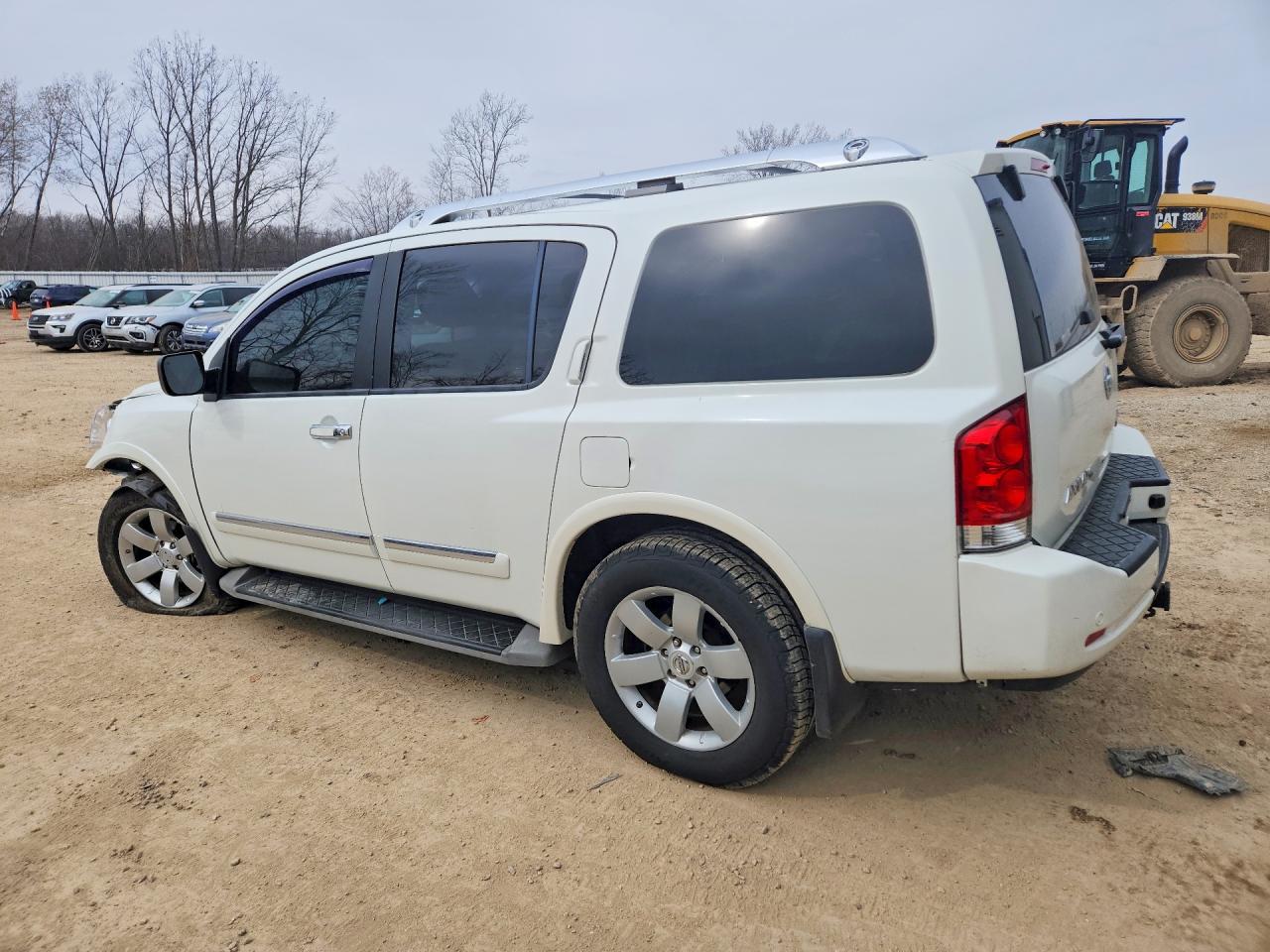 2013 Nissan Armada Sv - Image 2