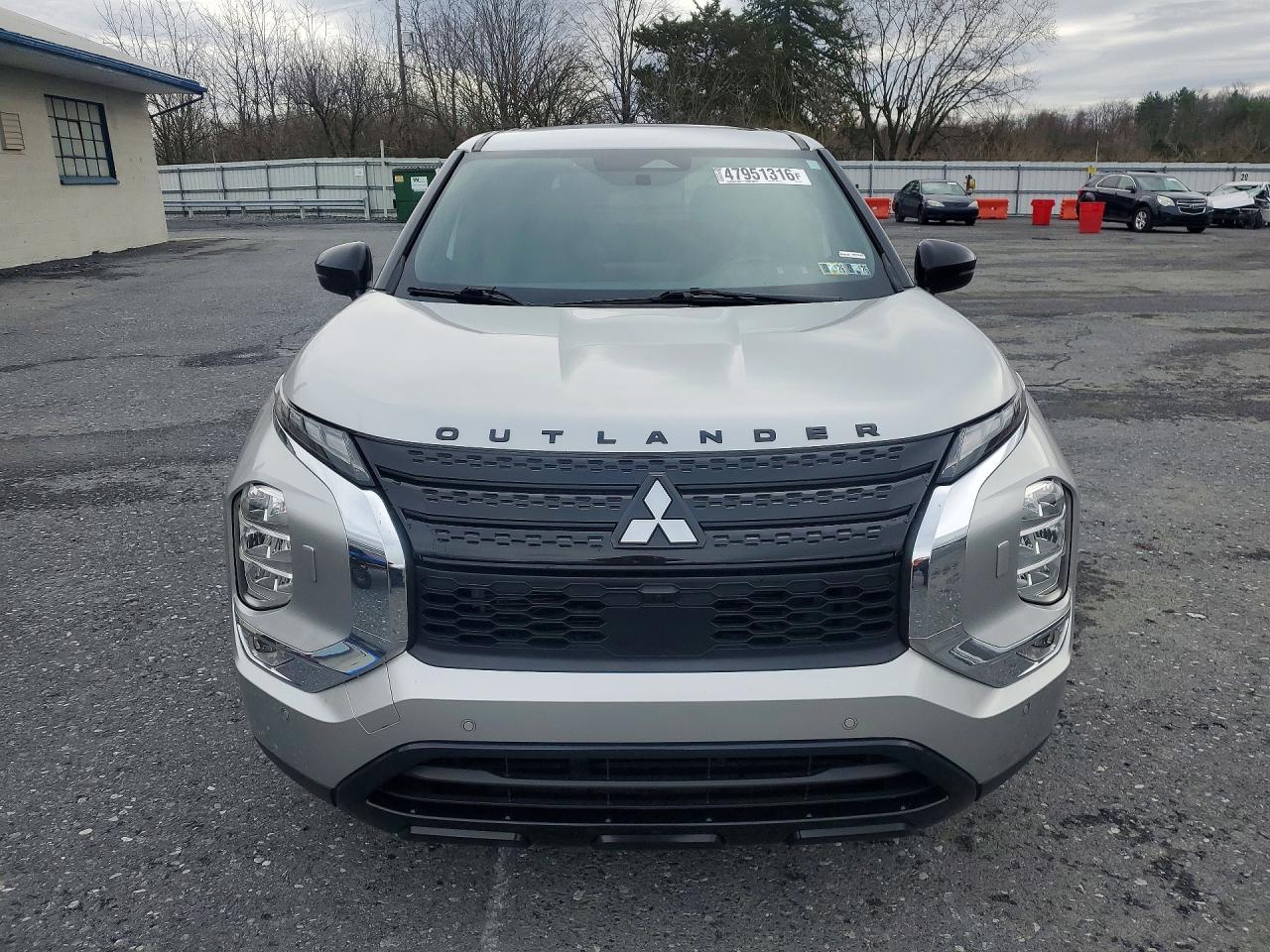 2022 Mitsubishi Outlander Se - Фото 5