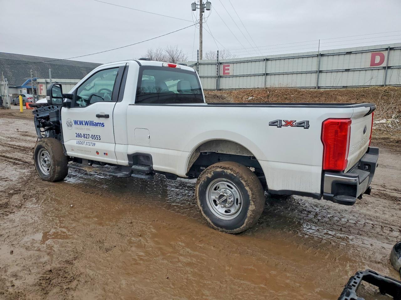 2024 Ford F250 Super Duty - Фото 2