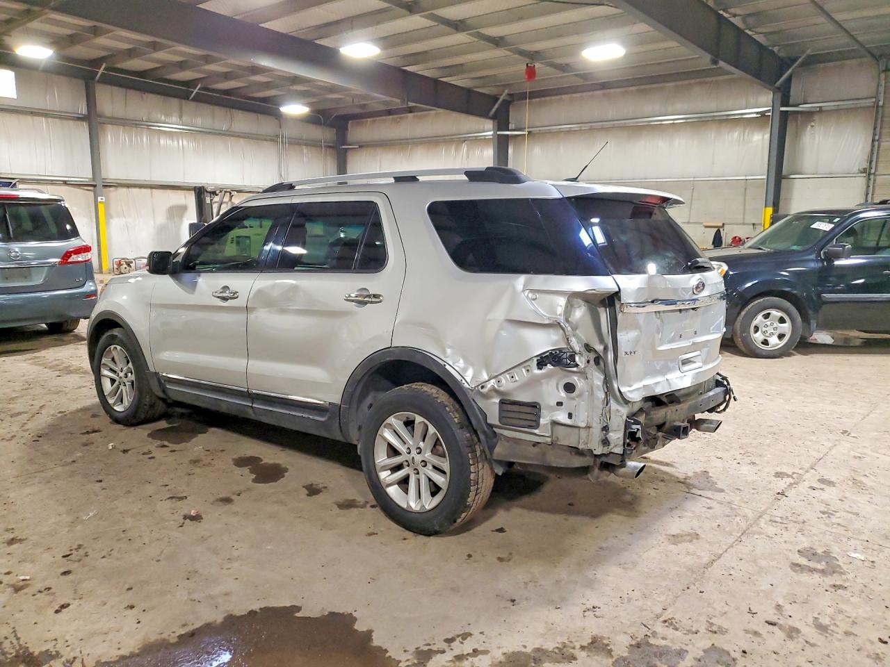 2013 Ford Explorer Xlt - Фото 2