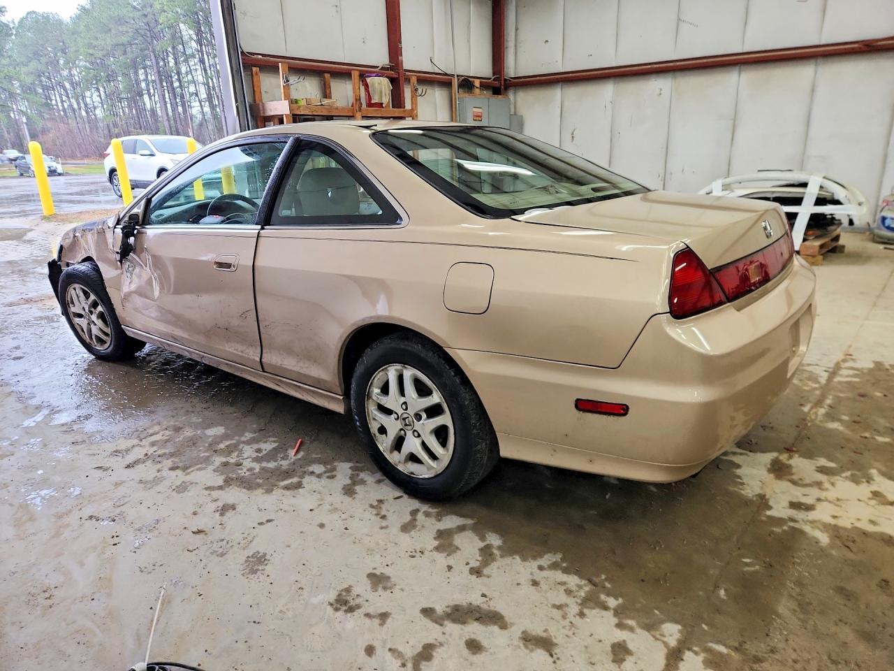 2001 Honda Accord Ex - Image 2