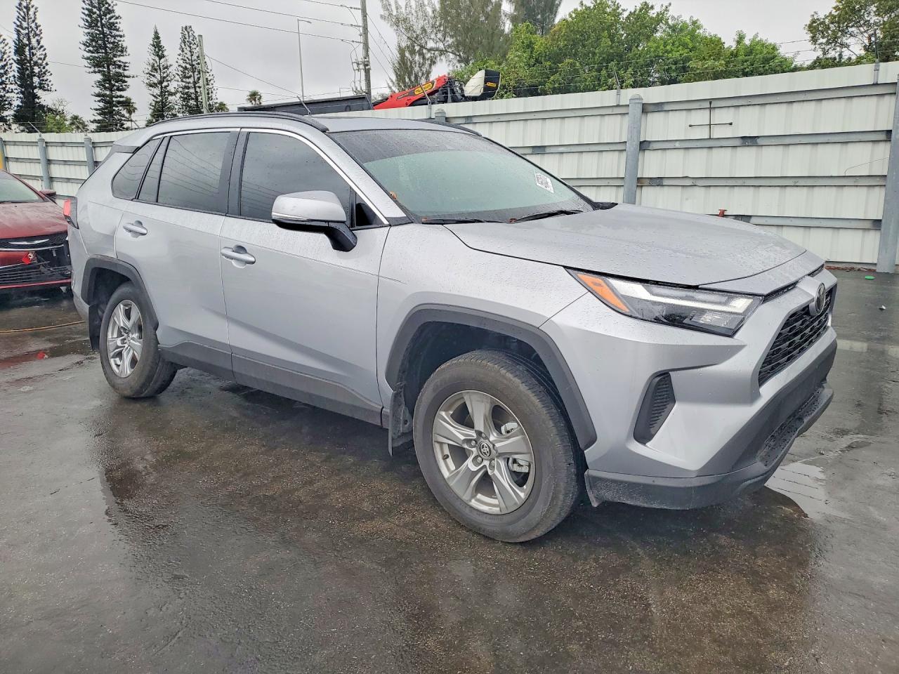 2025 Toyota Rav4 Xle - Image 4