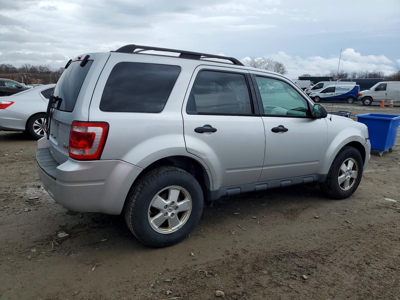 2012 Ford Escape Xlt - Фото 3