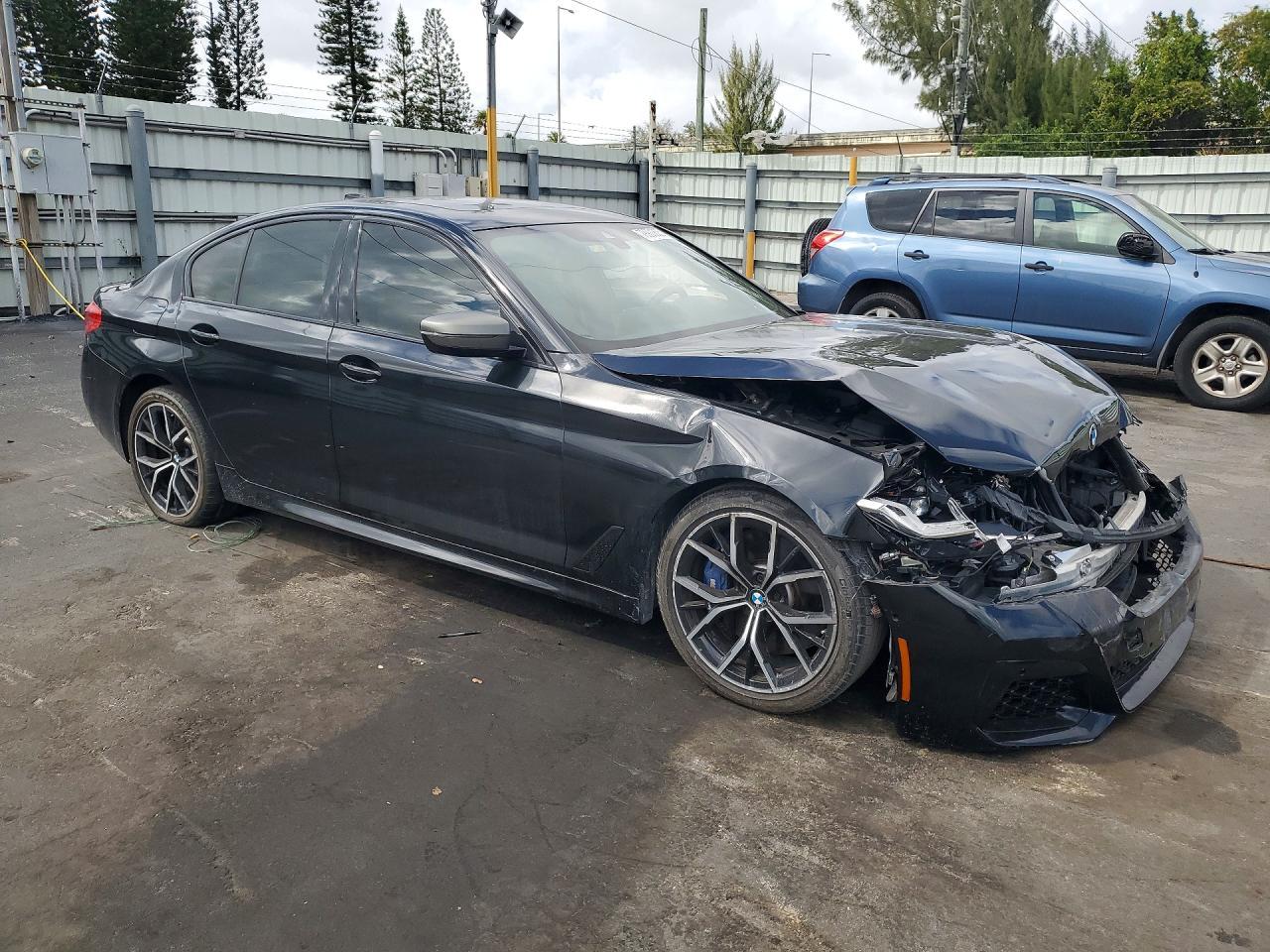 2021 BMW M550Xi - Image 4