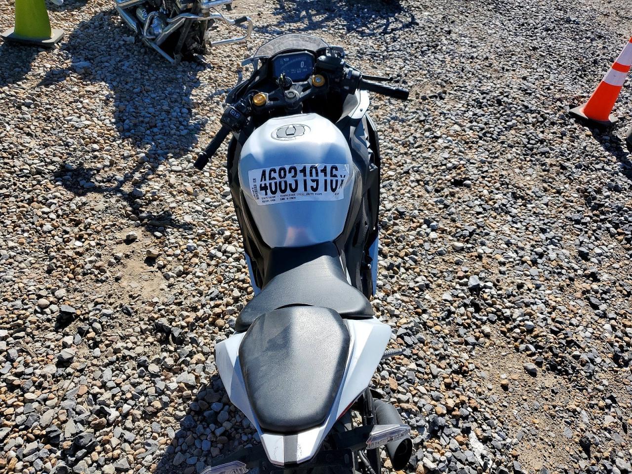 2025 Kawasaki Zx400 S - Image 6