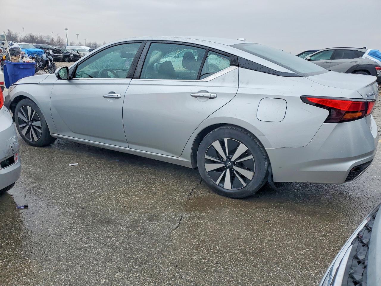 2021 Nissan Altima Sv - Image 2