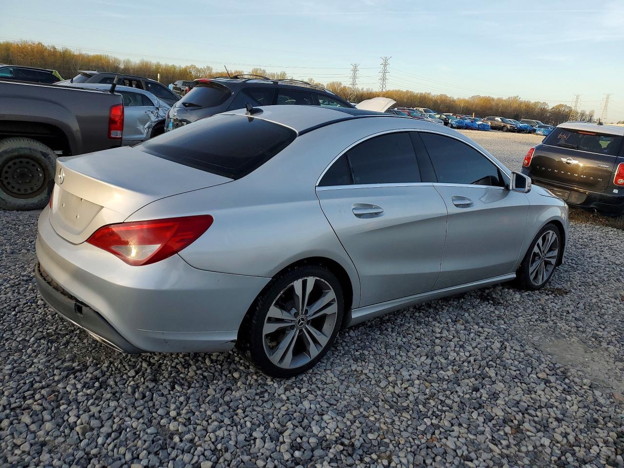 2018 Mercedes-Benz Cla 250 - Фото 3