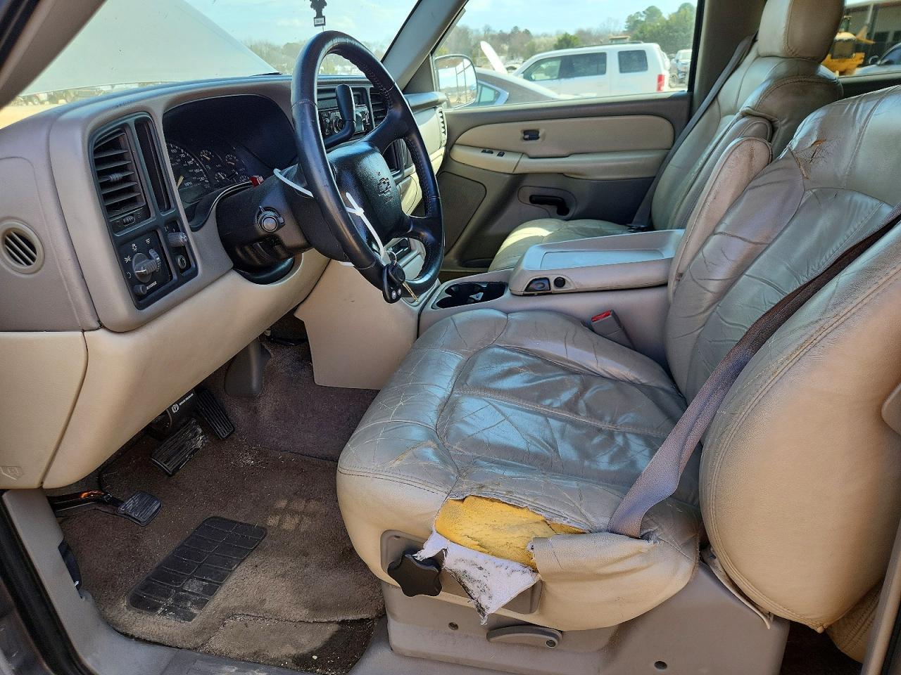 2002 Chevrolet Tahoe C1500 - Image 7