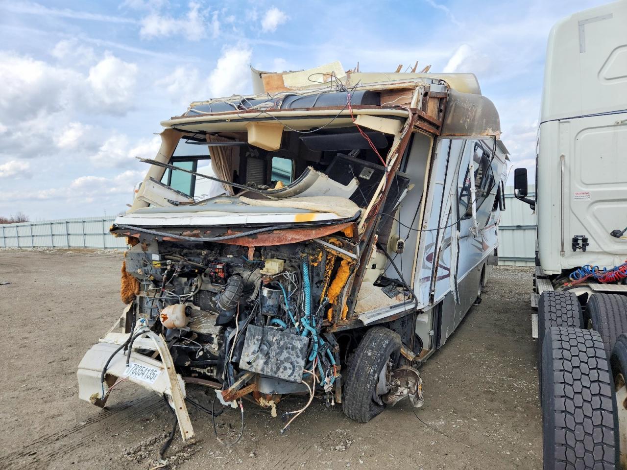 1999 Rv - Фото 2