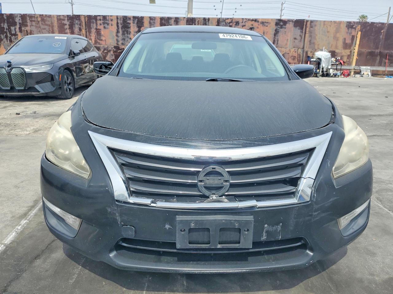 2014 Nissan Altima 2.5 S - Image 5