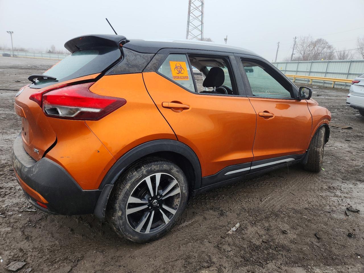 2019 Nissan Kicks Sr - Image 3
