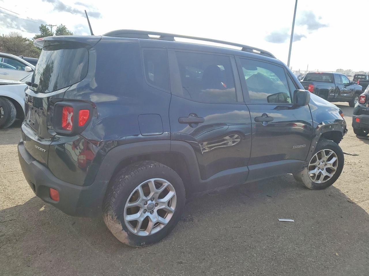 2018 Jeep Renegade Sport - Image 3