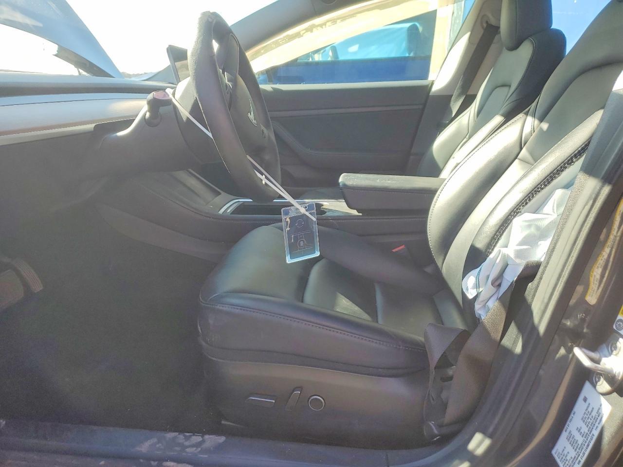 2021 Tesla Model 3 - Image 7