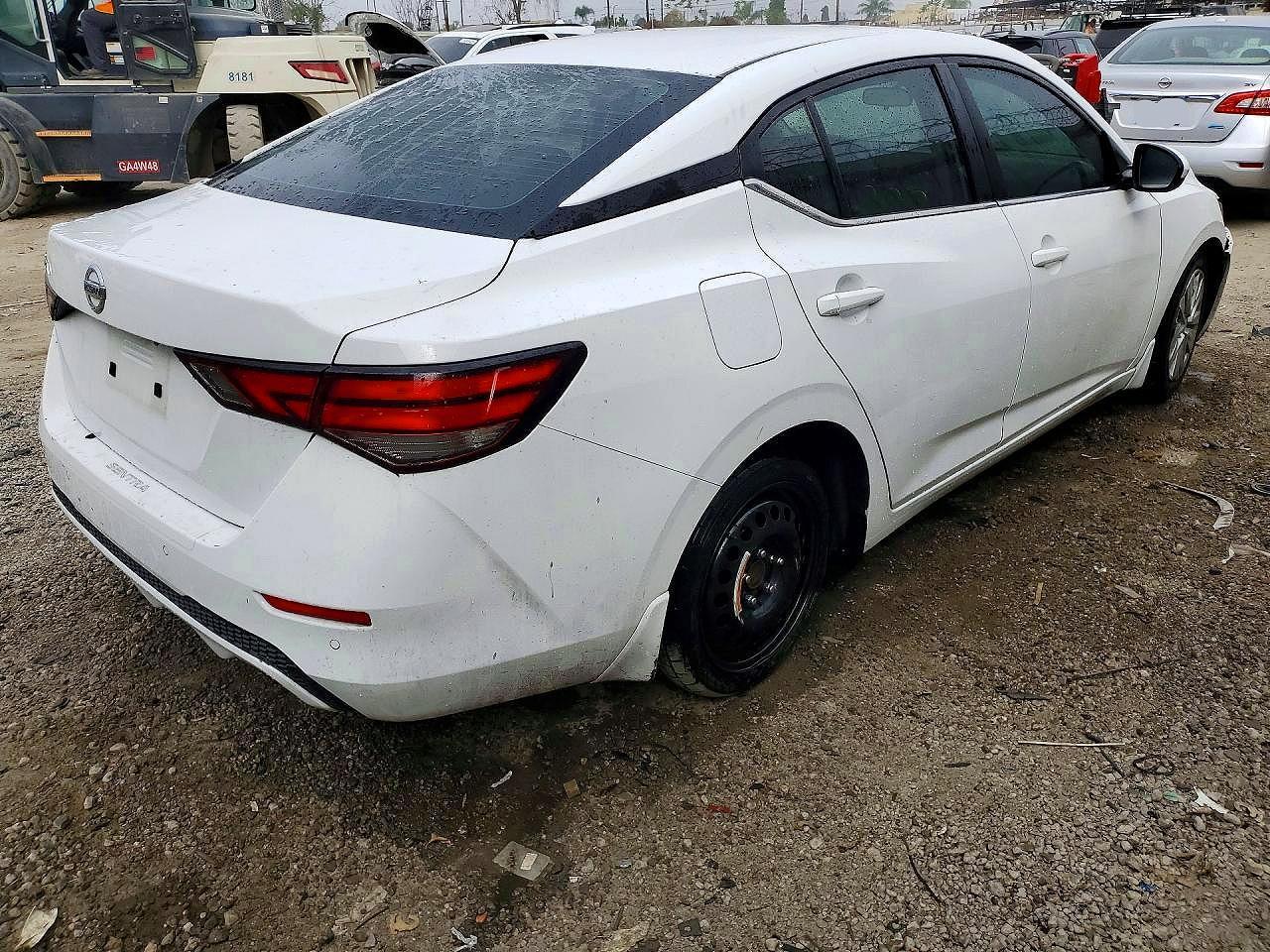 2022 Nissan Sentra S - Фото 3