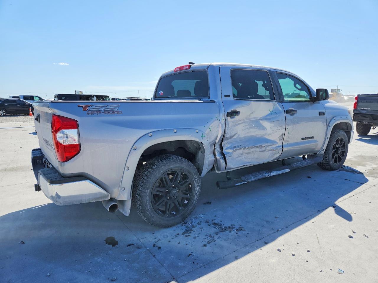 2020 Toyota Tundra Sr5 - Фото 3