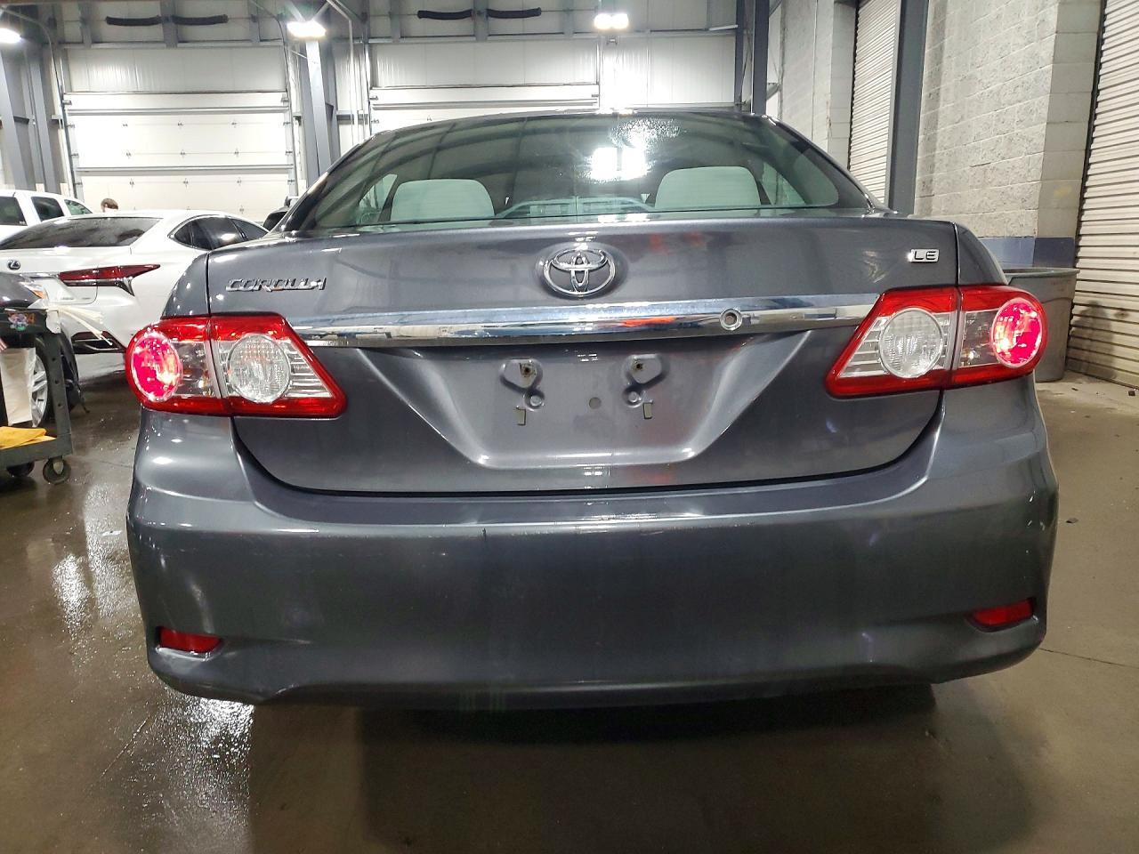 2013 Toyota Corolla Le - Image 6