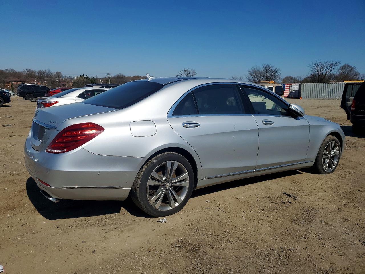 2015 Mercedes-Benz S 550 4Matic - Image 3