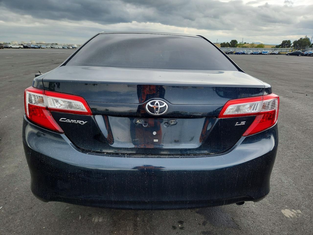 2012 Toyota Camry Le - Фото 6