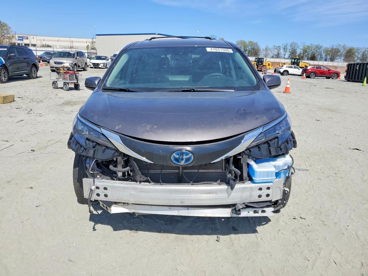 2024 Toyota Sienna Xle 7-Passenger - Фото 5