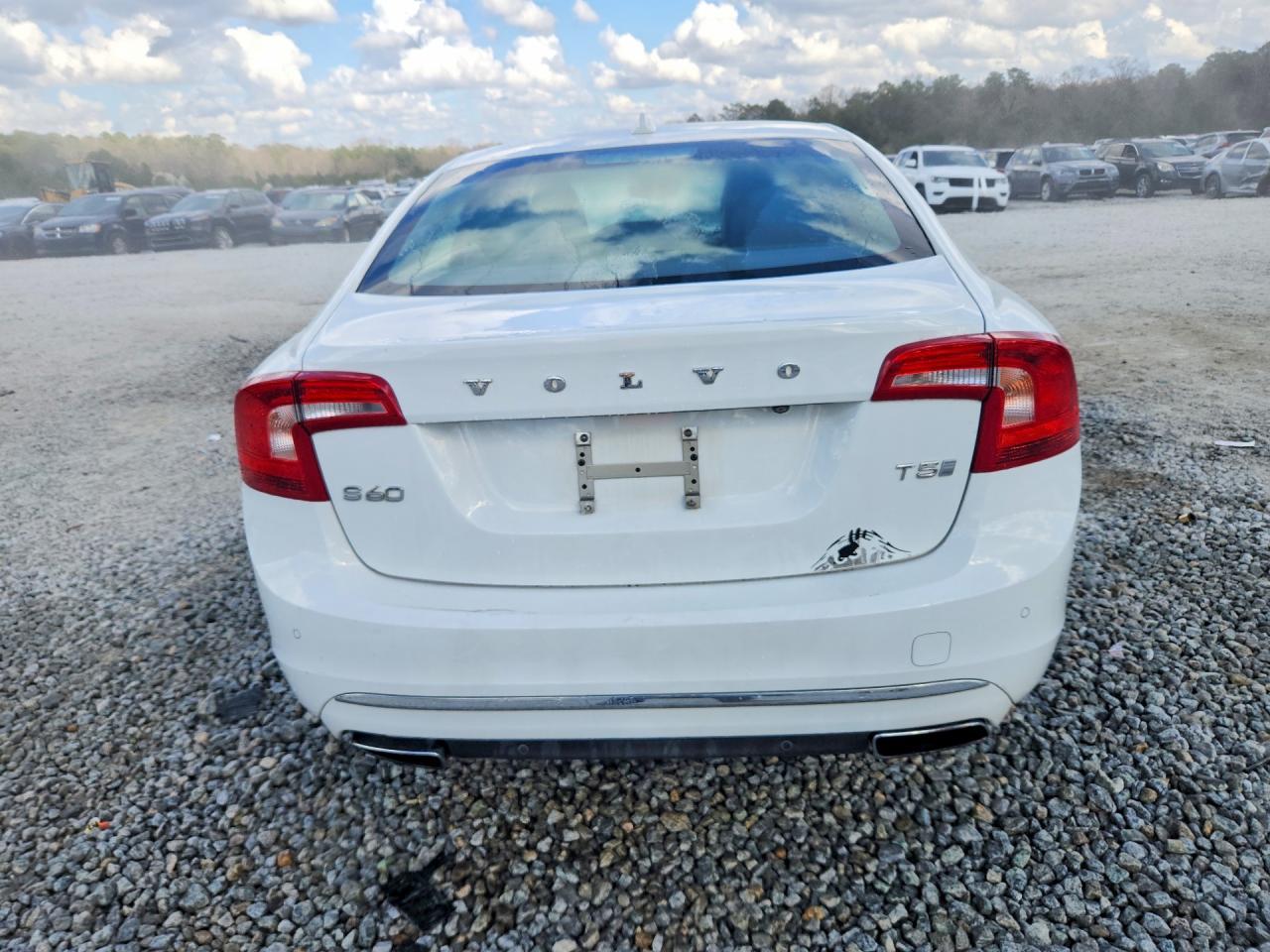 2016 Volvo S60 Premier - Фото 6