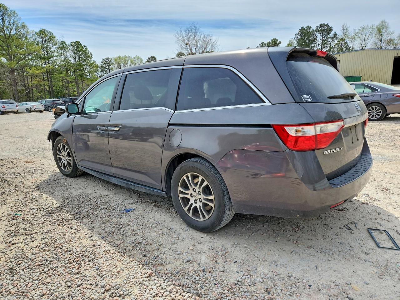 2011 Honda Odyssey Exl - Image 2