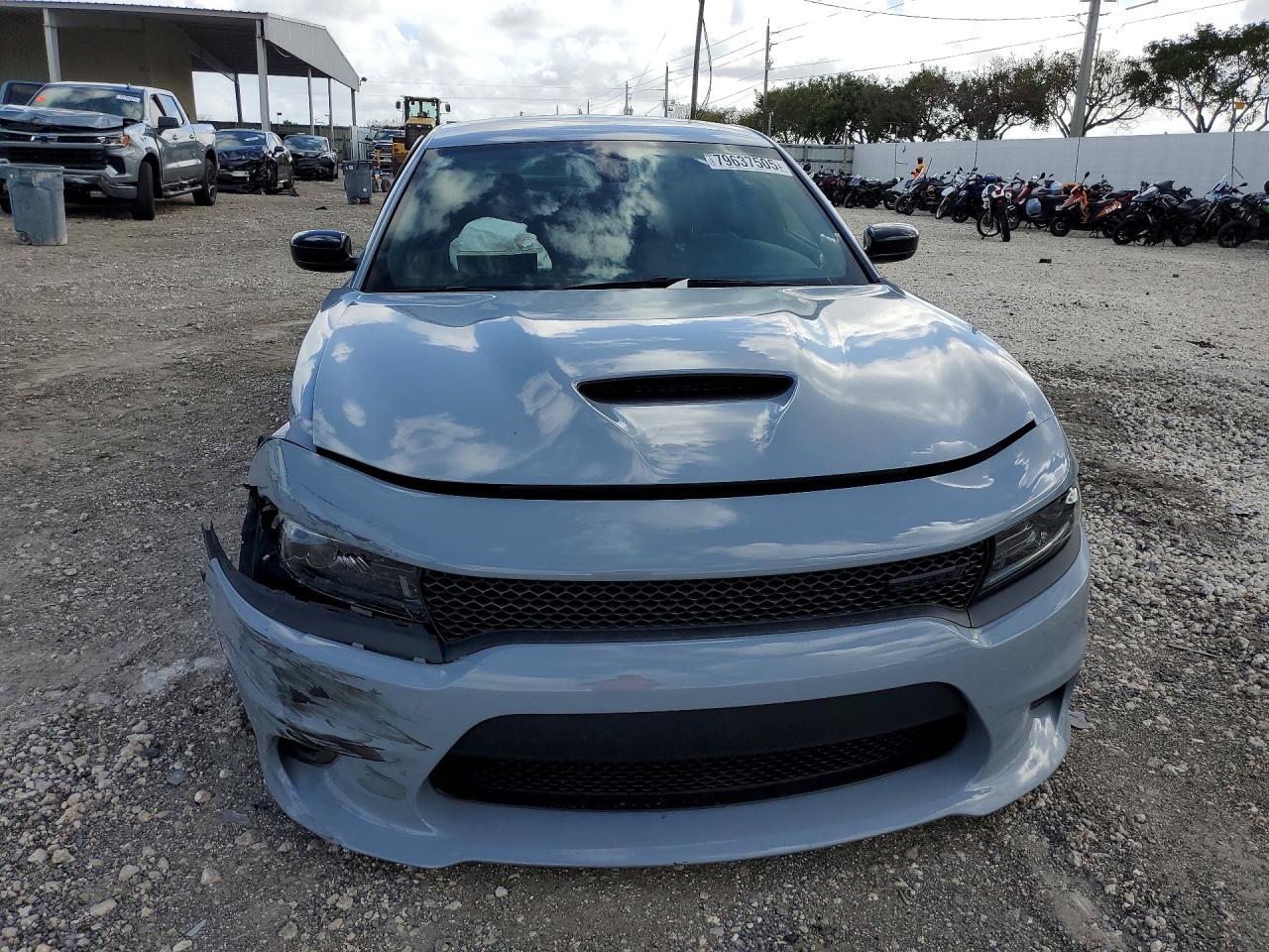 2022 Dodge Charger R/T - Image 5
