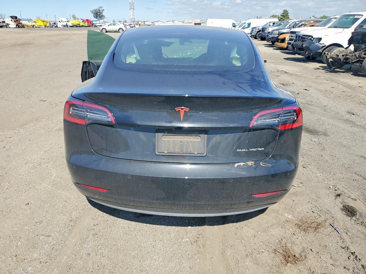 2021 Tesla Model 3 - Фото 6