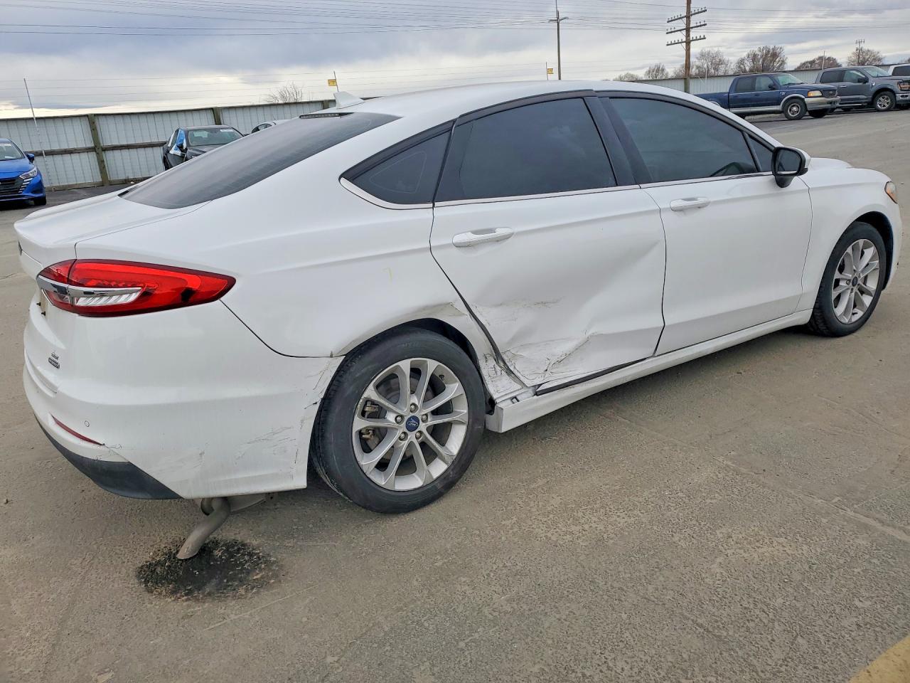2020 Ford Fusion - Image 3