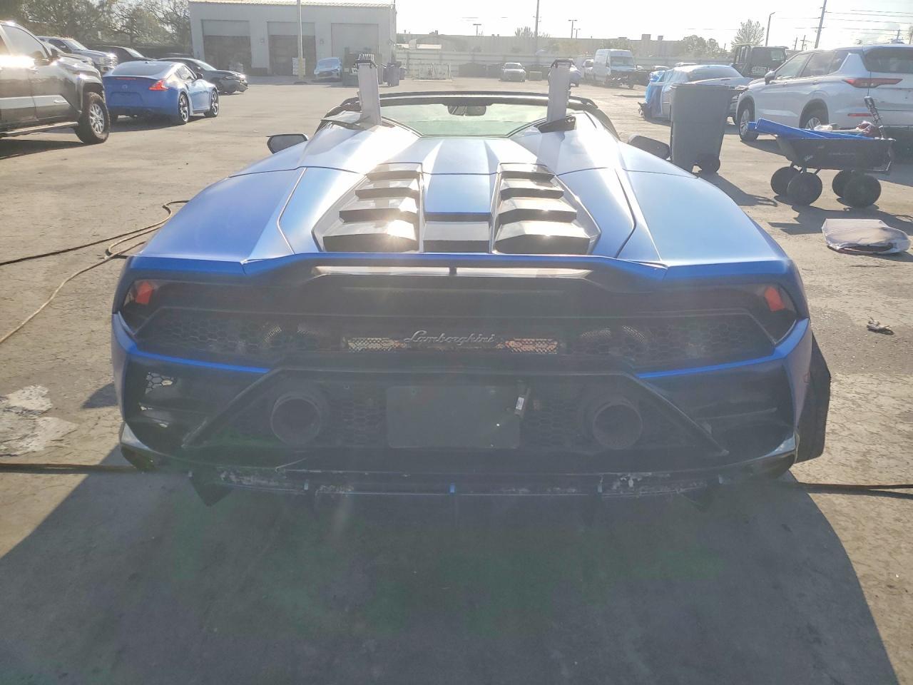 2023 Lamborghini Huracan Evo - Фото 6