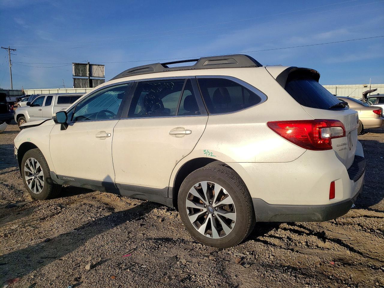 2015 Subaru Outback 2.5I Limited - Image 2