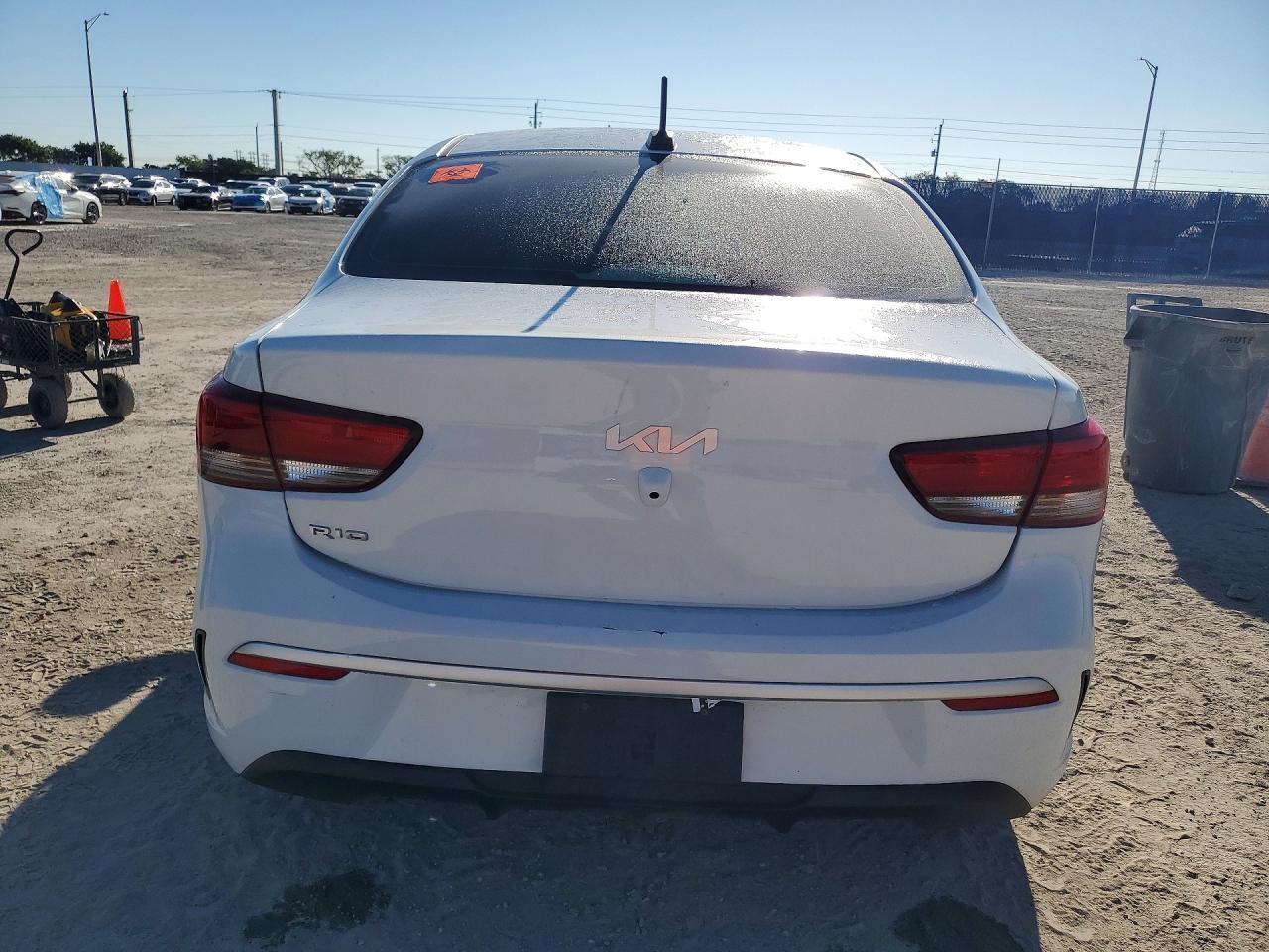 2022 Kia Rio Lx - Image 6