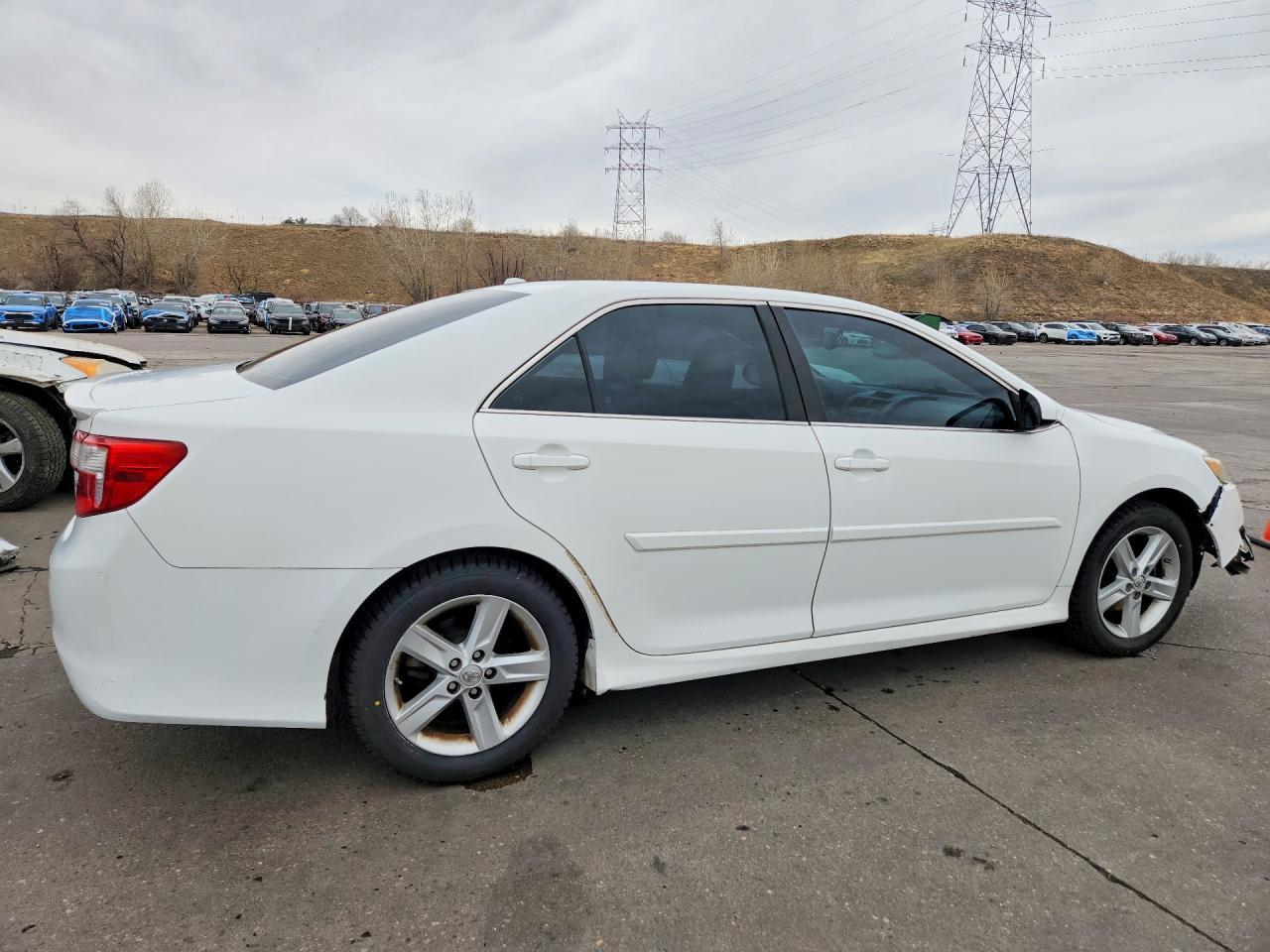 2013 Toyota Camry Se - Фото 3
