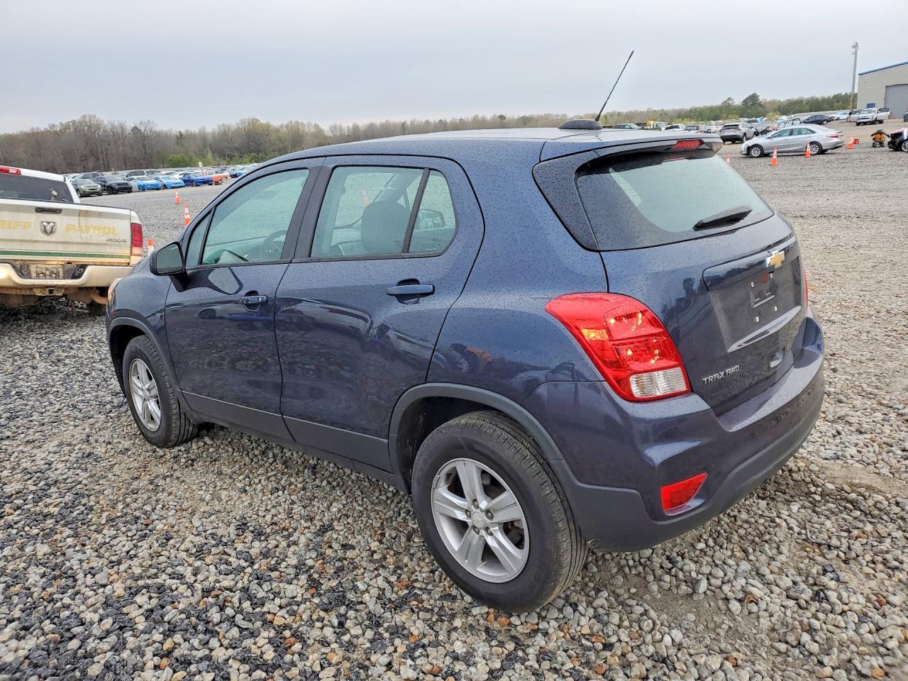 2018 Chevrolet Trax Ls - Фото 2