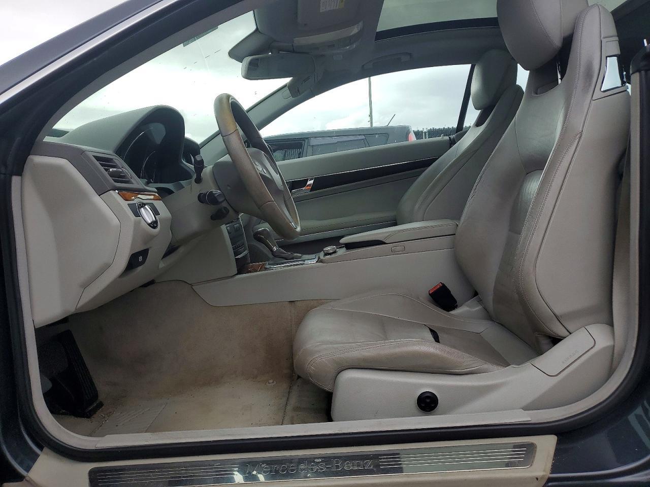 2010 Mercedes-Benz E 350 - Фото 7