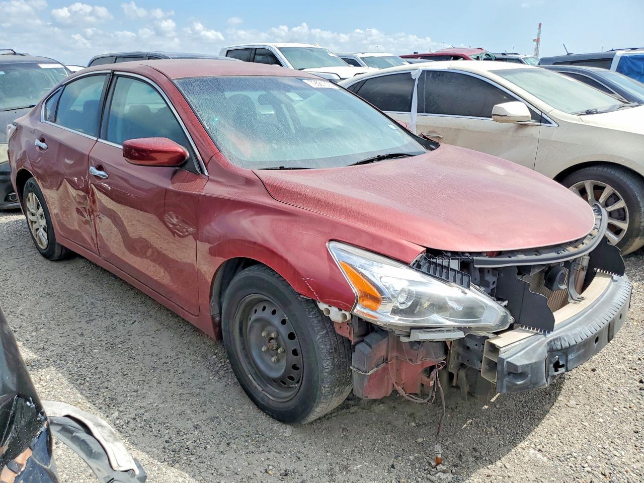 2014 Niss Altima 2.5 - Image 4